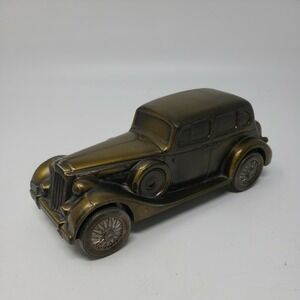 Vintage 1937 Packard V12 1974 Banthrico Cast Metal Car Coin Bank Great Condition